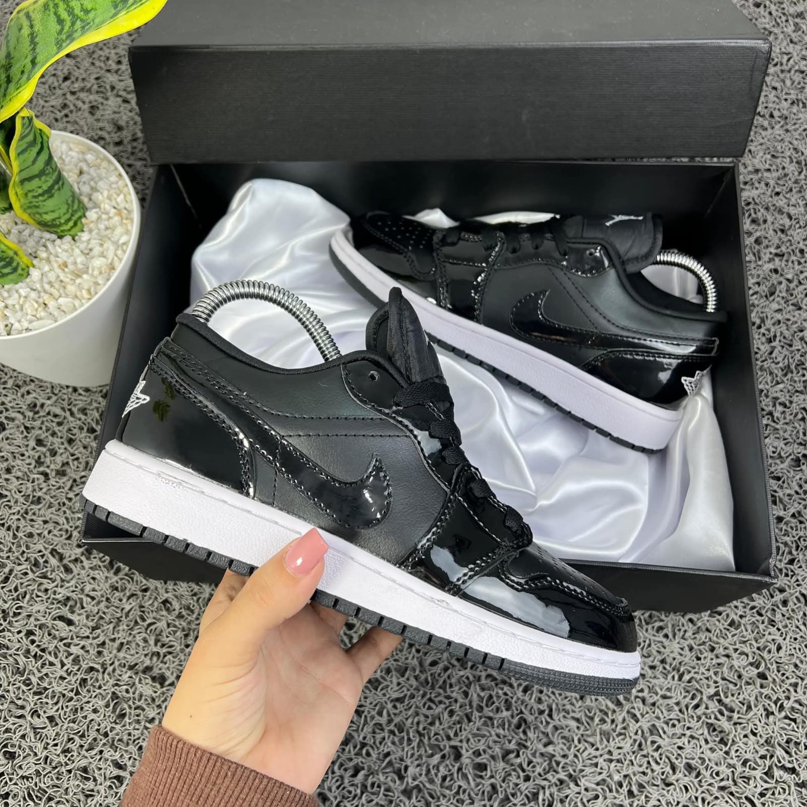 Air Jordan 1 Low Black Patent — GZ STORE