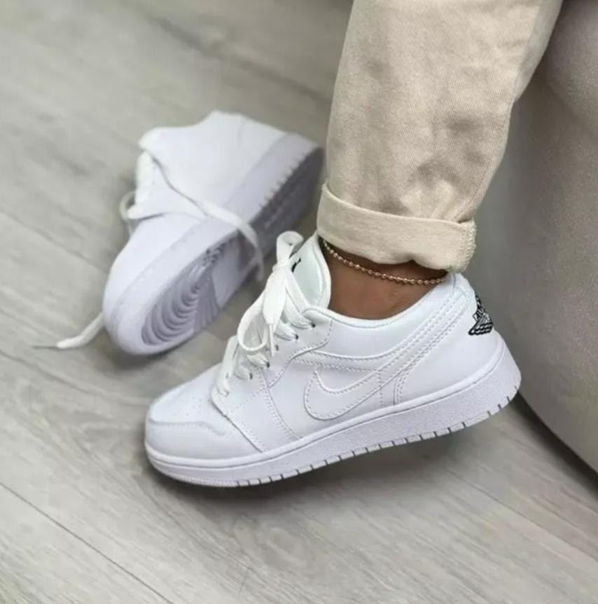 Air Jordan 1 Low Triple White — GZ STORE