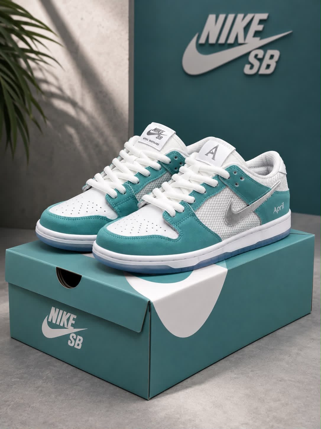 Dunk Low SB April Skateboards Turbo Green — GZ STORE