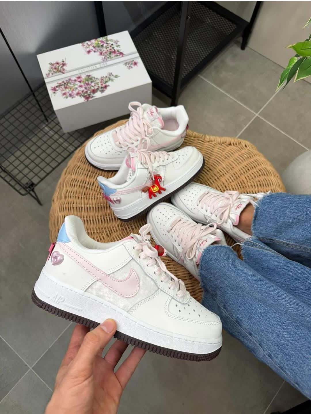 Air Force 1 Low Blanco Rosa Azul — GZ STORE
