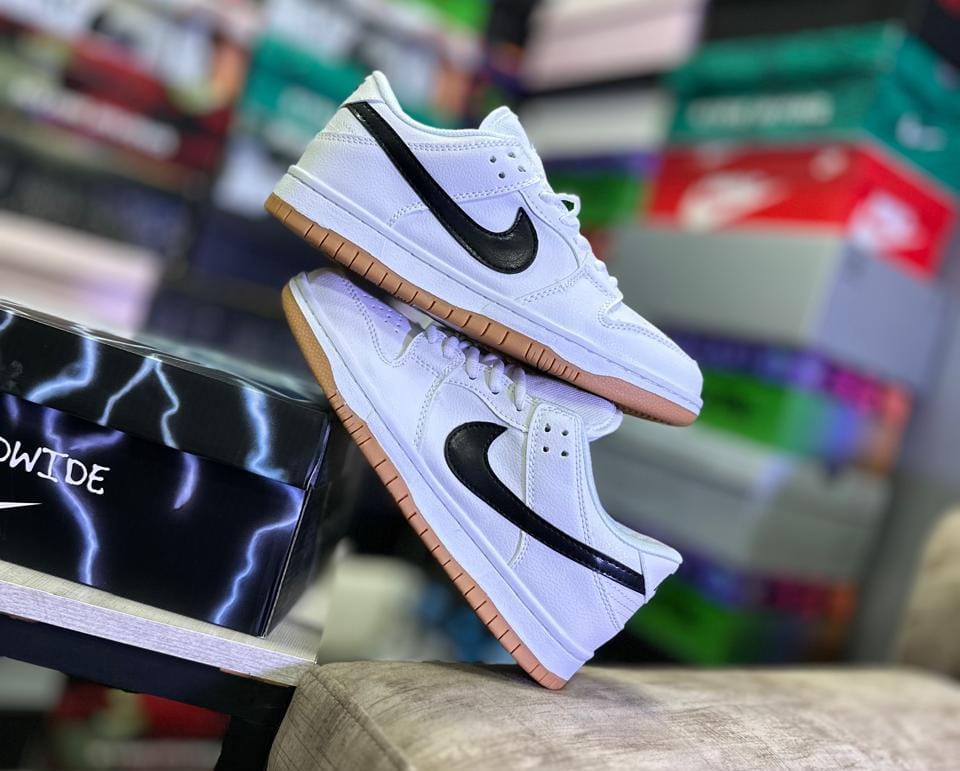 Dunk Low White Black Gum — GZ STORE